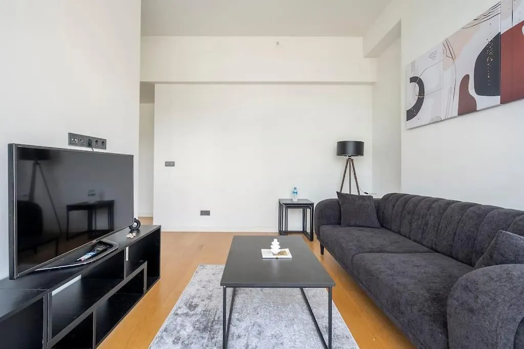 Upscale Istanbul Accommodation With Top-Notch Amenities 0*,  Tyrkiet